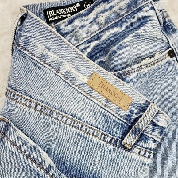 BlankNYC Tapered High Rise Lace up Ankle Jeans - Picture 8 of 8